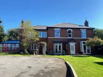 Borrowfield Lodge Hotels in 