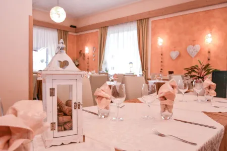 Hotel Cima d'Oro Отели в г. Ledro