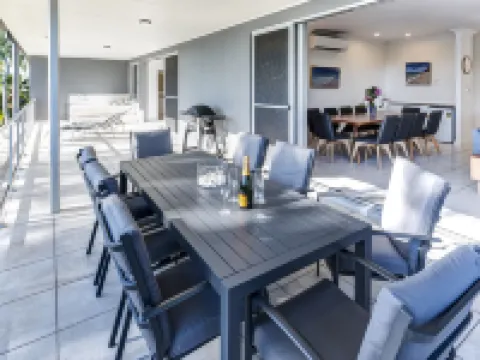 Blue Water Views 16 - 3 Bedroom Penthouse with Ocean Views Hotels in Hamilton Island