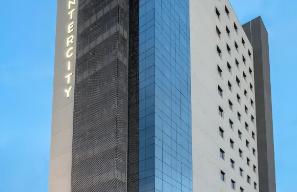 巴烏魯城內酒店