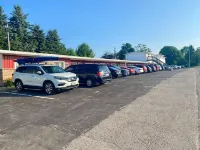Maple Leaf Inn - Parkplatz