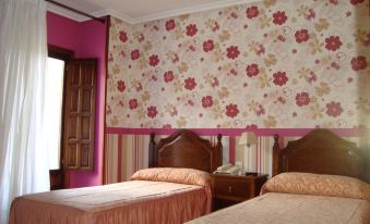 Hosteria Peña Sagra - Housity