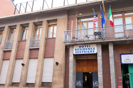 Hotel Residence Sestriere Отели в г. Монкальери