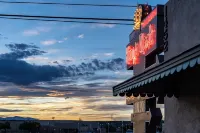 킹스 레스트 코트인 기빙 트리 주변 호텔