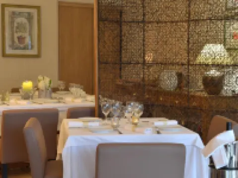 Logis Hôtel Restaurant le Continental Hotels in Chateauroux