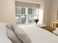Macan Hotels in Claife