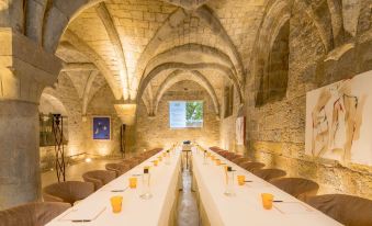 Hostellerie de l'Abbaye de La Celle - Teritoria