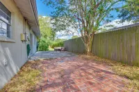 3 Mi to Riverwalk: Pet-Friendly Home w/ Yard! - spa