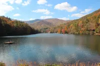 Misty Mountain Inn Hotels in Union County