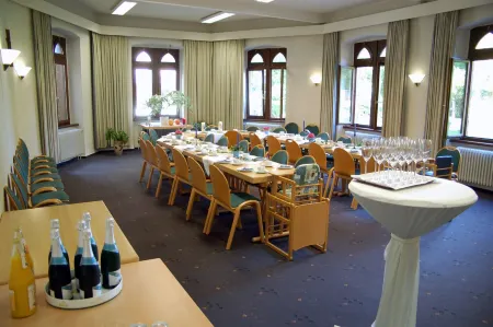 Stiftsberg - Bildungs- Und Freizeitzentrum Отели в г. Бадем