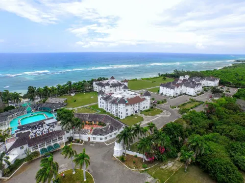 Seacastles Apartments - 3-Star