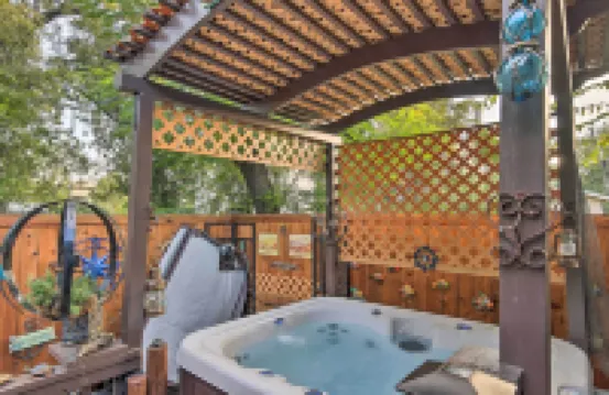 聖安東尼奧租賃帶庭院：步行至河濱步行道