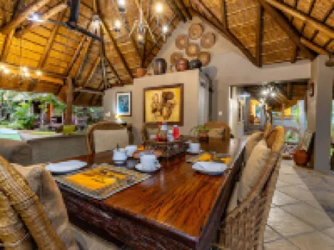 Mhlati Guest Cottages Hoteles en Malelane