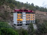 The Chail Resort Hotele w: Chail