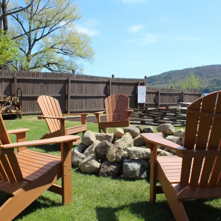 The Sundowner on Lake George