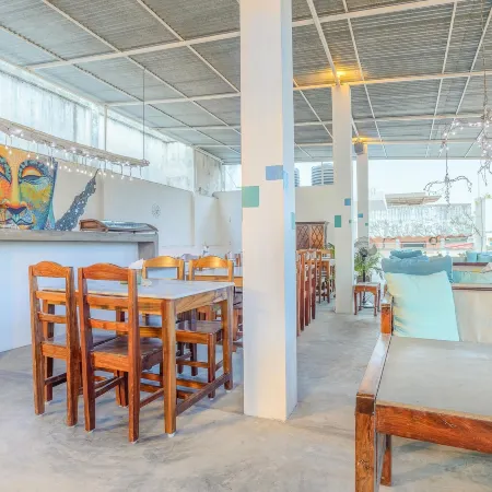 Itsy Hotels Red Lotus Heritage, Promenade Beach