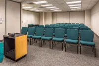 Laurel Inn & Conference Center فنادق في ساليناس