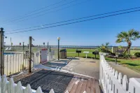 Well-Appointed Family Condo on Miramar Beach!