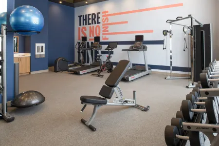 Hampton Inn by Hilton North Hollywood Отели рядом с достопримечательностью «Zombie Joe's Underground Theatre Group at ZJU»