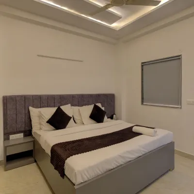 aura homes 1bhk apartment Hotels near Artemis Hospital Gurgaon