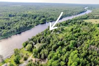 Cozy up River Cabin—Prime Spring Trout Fishing & Easy up Exploring