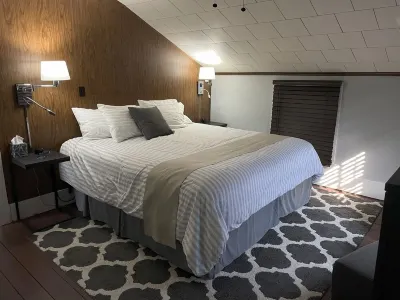 Full House: Hillsdale Cottage. Walking Distance to College! Across from Handmade Hotels in der Nähe von Public Service Department