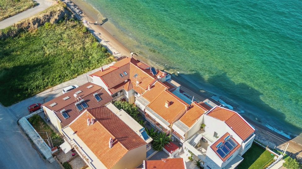 Elpiniki Luxury Rooms