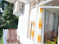 Ella Delightful Surround