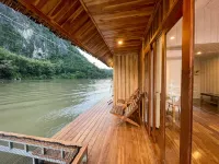 Nongkhiaw the Float House