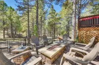 Flagstaff Hideaway Private Hot Tub, 4 Mi to Dtwn! - Jacuzzi