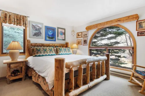 아방스테이의 리버사이드 콘도스 B101 시내, 타운 파크 & 스키 리프트 #8와 가까운 콘도