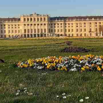 Westend City Hostel Hotel Exterior