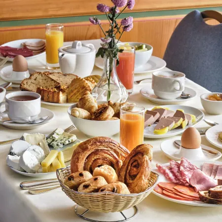 A la Cour d'Alsace by HappyCulture