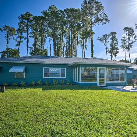 Waterfront Lake Dora Escape w/ Private Dock & Slip