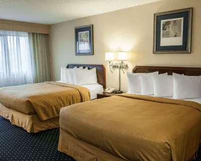 Quality Inn & Suites Các khách sạn ở Goshen