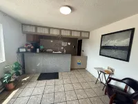Island Inn Отели в г. Гранд-Айленд