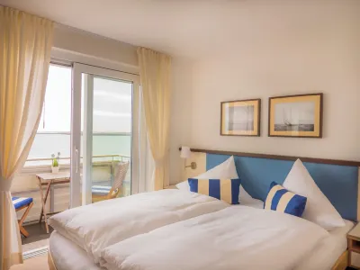 Miramar Hotels near Aussichtspunkt Am Berliner Bär