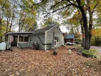 Charming 3-bedroom house with WiFi and AC in beautiful Caroga Lake