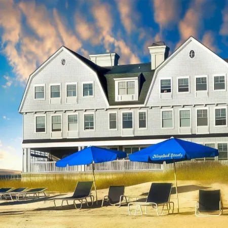 Elizabeth Pointe Lodge