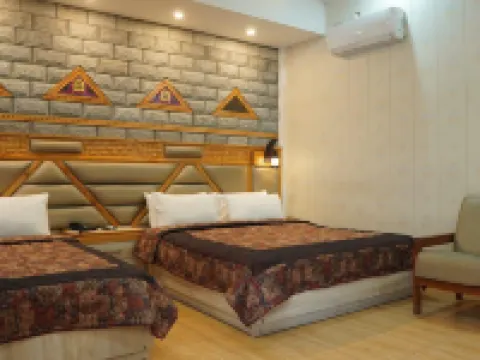 パーク ホテル ギルギット ギルギットのホテル