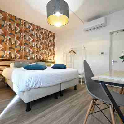 Hôtel le Terminus et son restaurant Côte à Côte - Chambres rénovées Rooms