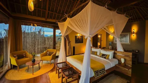 Soroi Lions Bluff Lodge فنادق في Mwatate