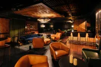 The Trail Hotel - bar