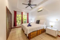 Spacious Pool House in Exclusive Gated Community Hotels in Bejuco