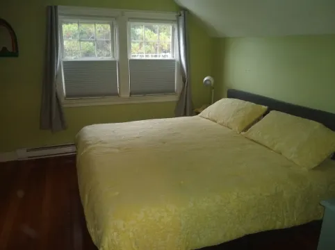 Loft apartment near Merriam Hospital