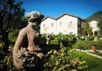 Charming and Centrally Located Sonoma  2-Bdrm house with WiFi and AC in Kenwood