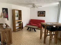 A la Plage Dans Petite Station Balnéaire Palavas-les-Flots 호텔