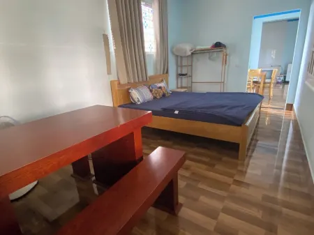 Small house with garden view - near the beach