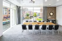DoubleTree by Hilton Leeds City Centre - Business