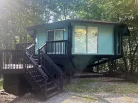 Sleep in a Treehouse!!